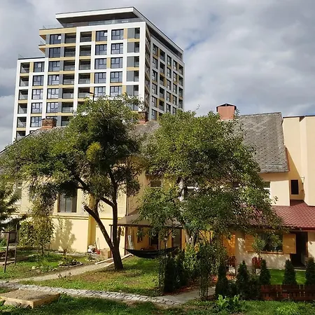 Second Apartament شقة